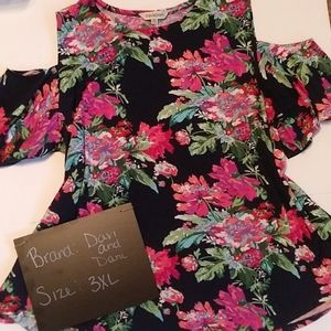 3xl floral cold shoulder on navy background